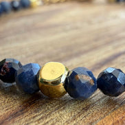 - Bracelets et/ou collier en Saphir bleu