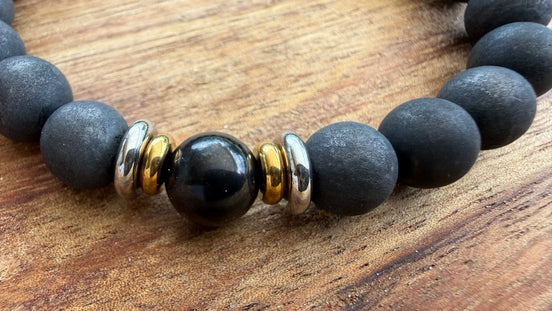 Bracelet Yin-yang en Shungite, version mate