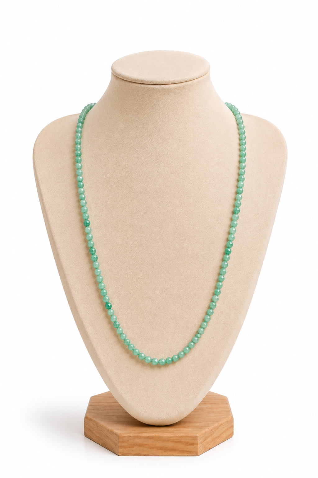 - Bracelets et/ou collier en émeraude
