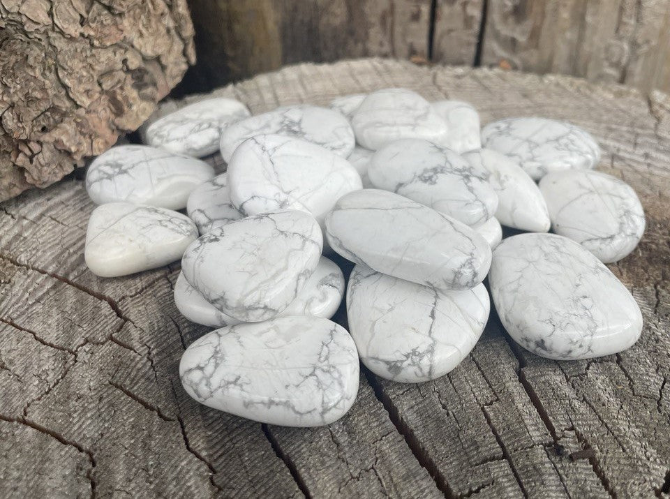 Galet en howlite