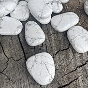 Galet en howlite