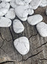 Galet en howlite