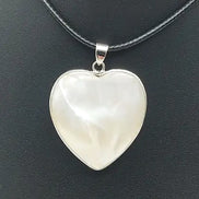 Pendentif Coeur en Nacre blanche