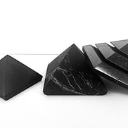 Pyramide Shungite