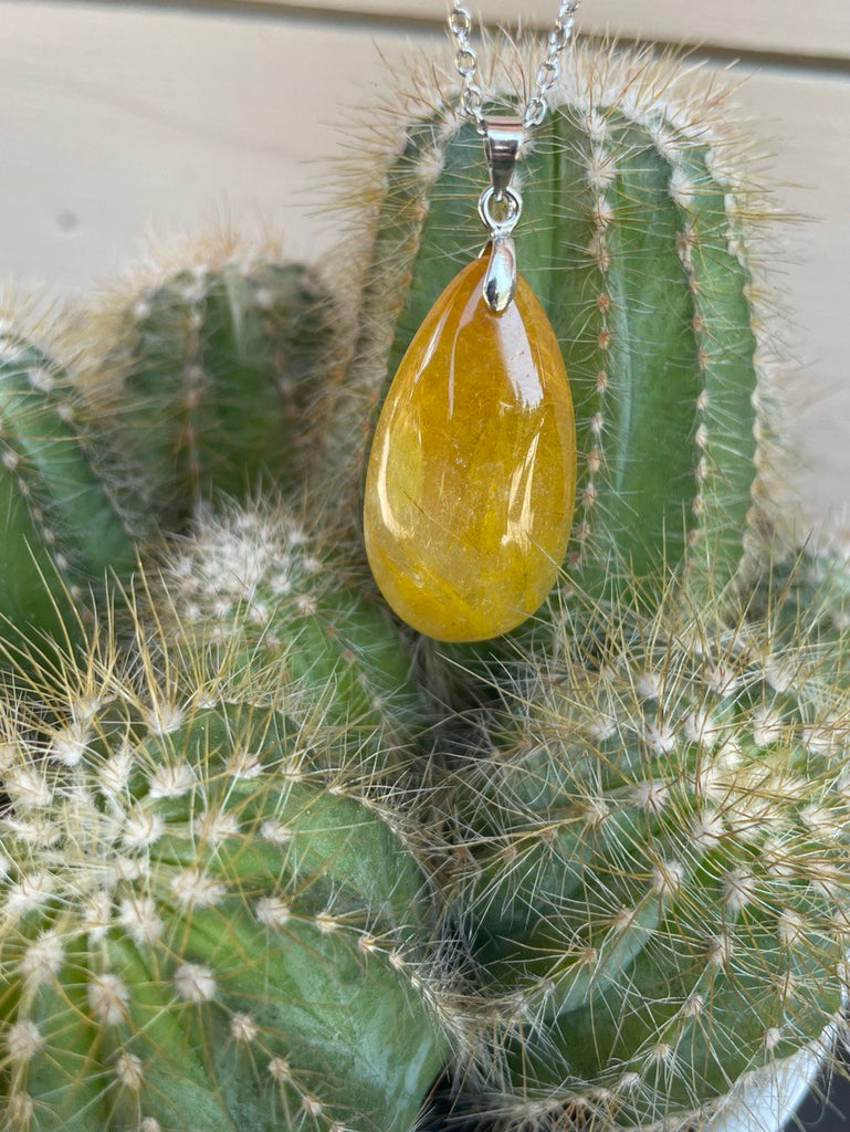 PENDENTIFS EN QUARTZ RUTILE