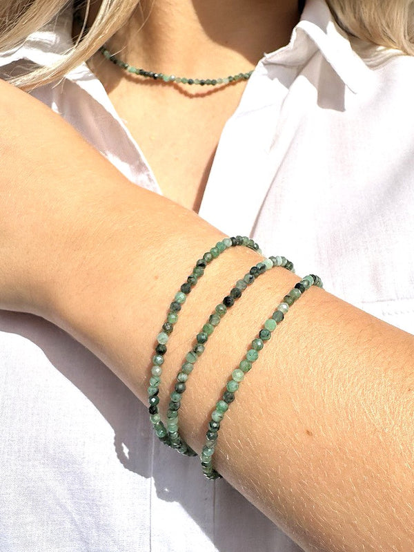 Collier et / ou bracelet en émeraude