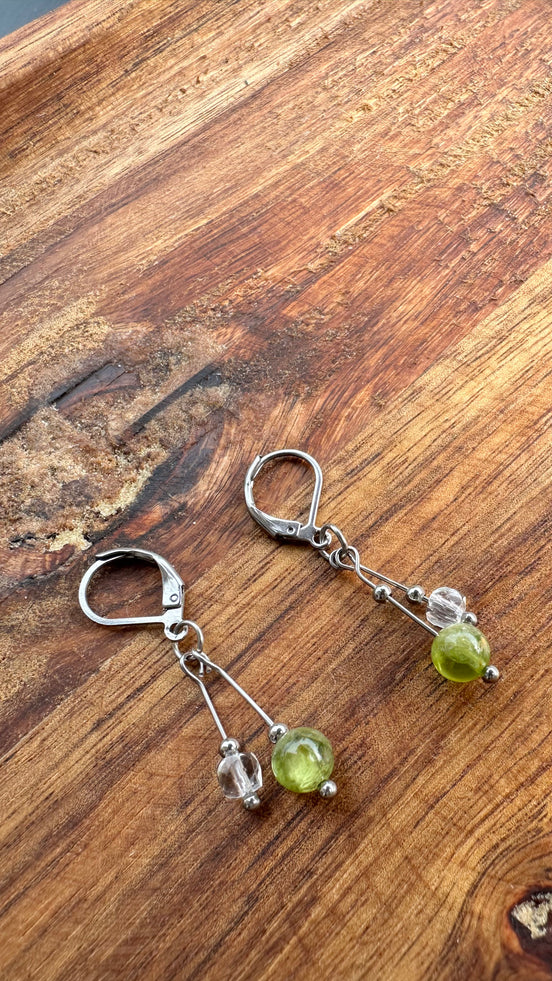 Collection de boucles d'oreilles en péridot