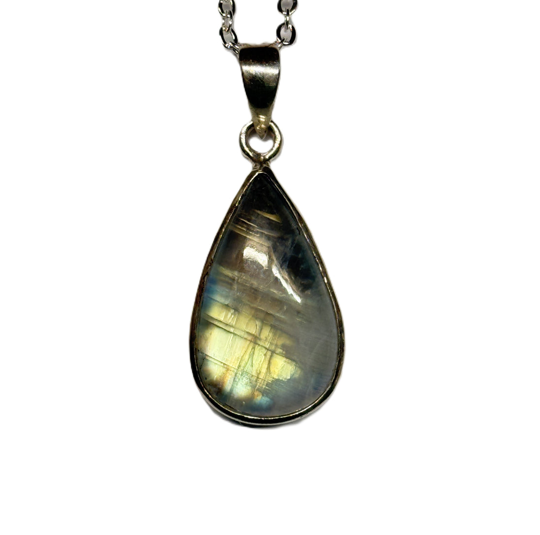 Pendentif en pierre de lune arc-en-ciel
