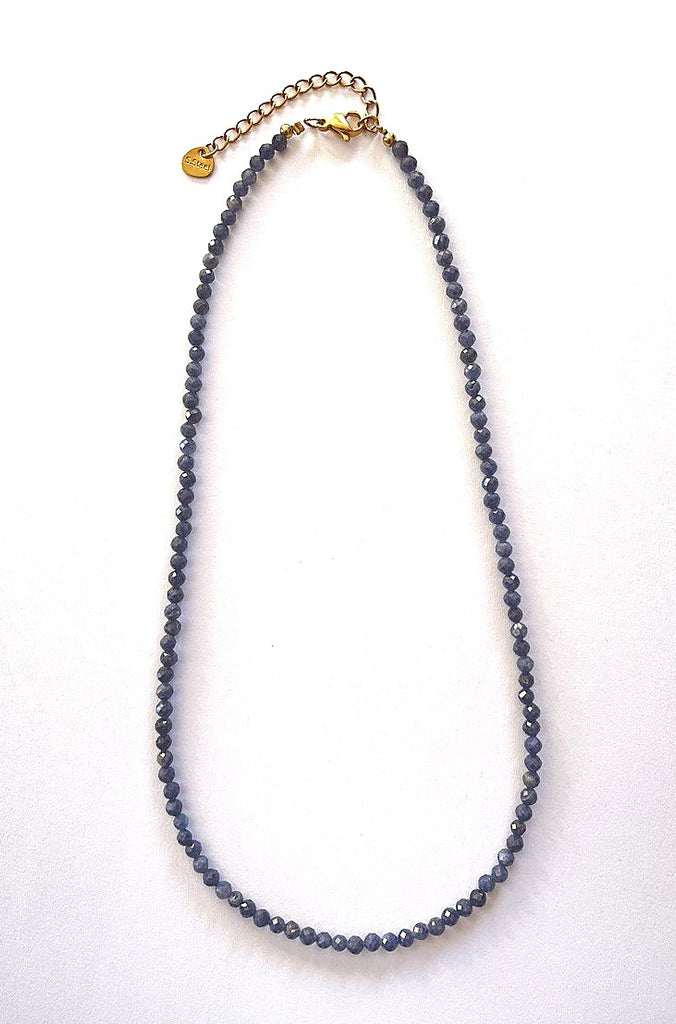 Collier et / ou bracelet en saphir bleu