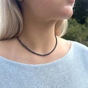 Collier et / ou bracelet en saphir bleu