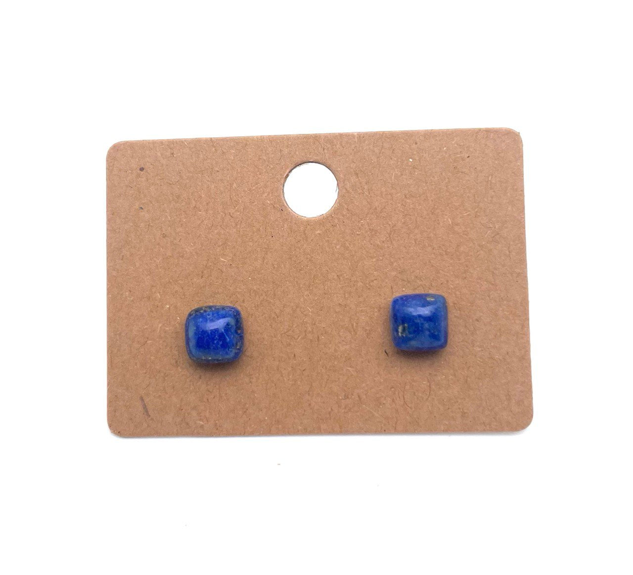 BO. Clous d'oreilles, cabochon carré.