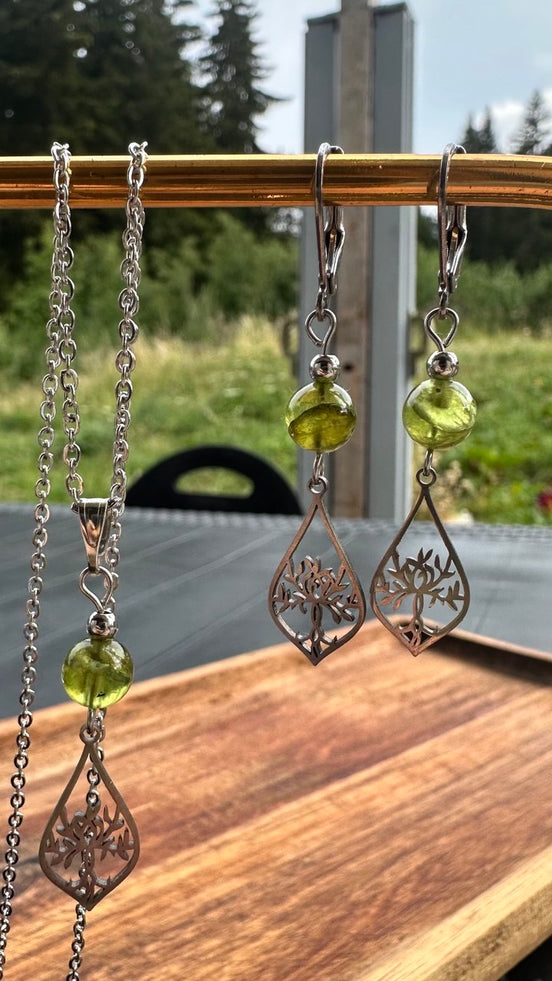 PARURE EN  PERIDOT