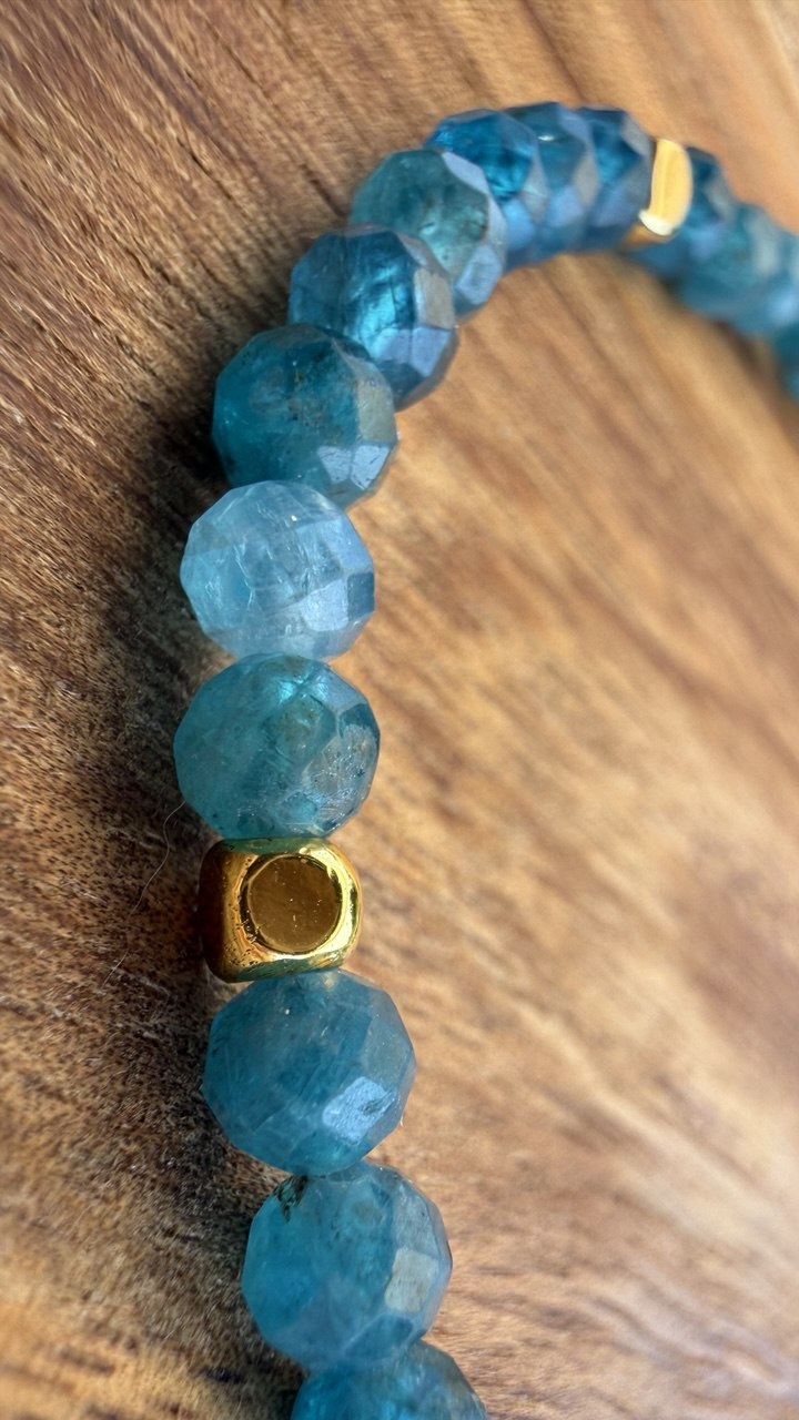 Collier et / ou bracelet Apatite bleue facettée