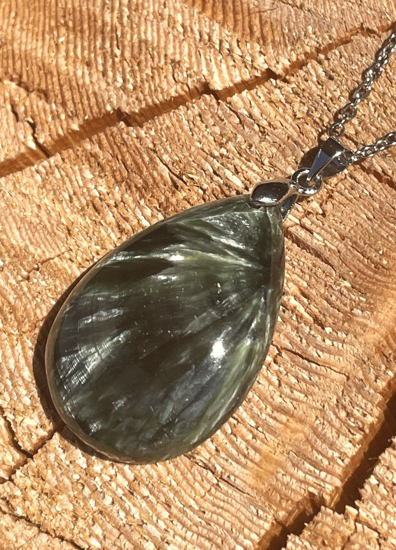 Pendentif Goutte en SERAPHINITE