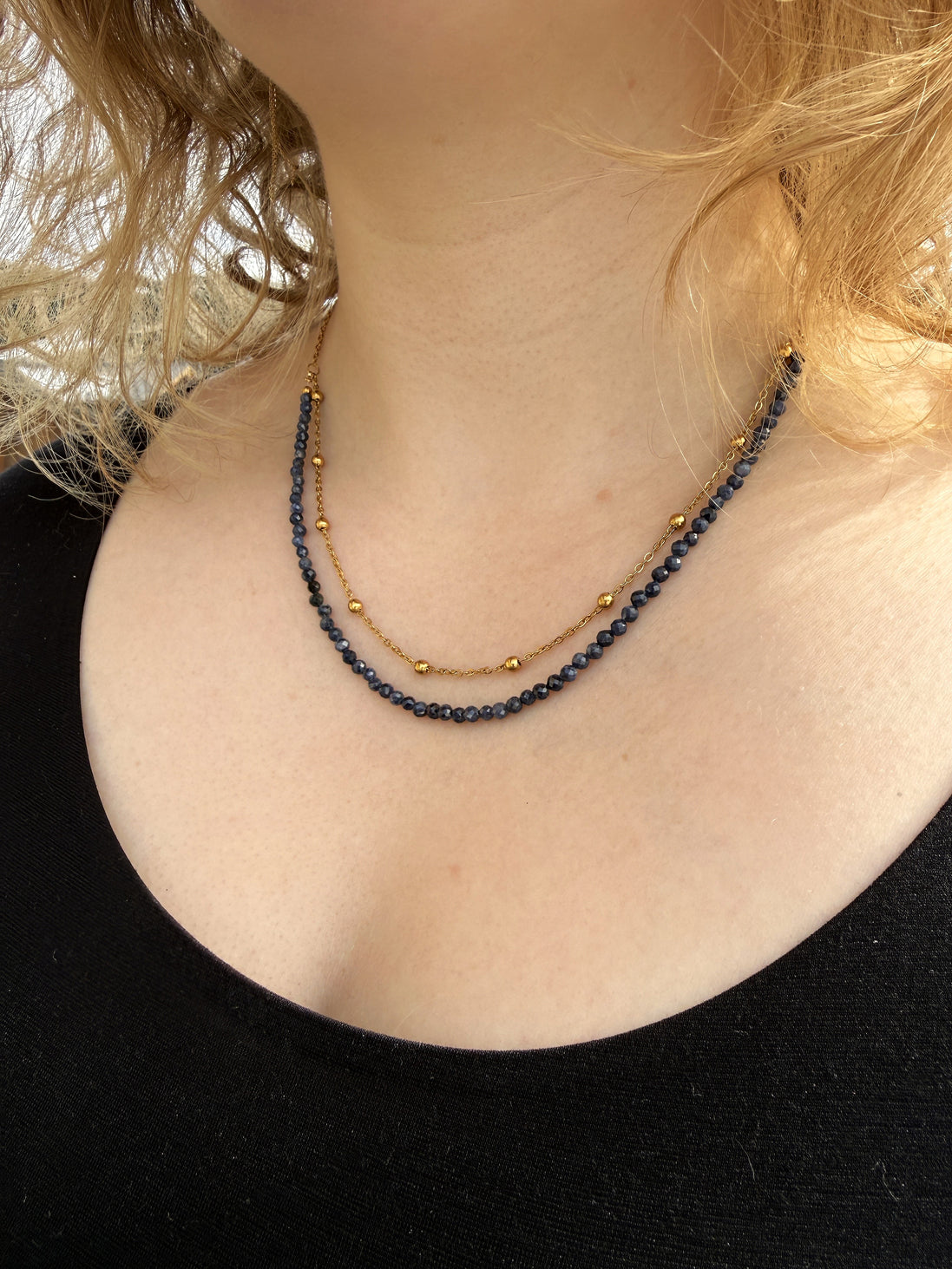 Collier et / ou bracelet en saphir bleu